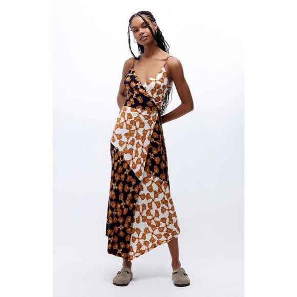 MinkPink Nour Cami Wrap Midi Maxi Dress Sleeveless Slit Coastal Light Sexy Funky - Picture 10 of 12